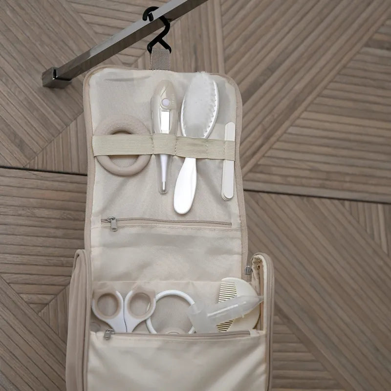 Trousse de toilette 10 accessoires « Terre d’Argile » – BEABA