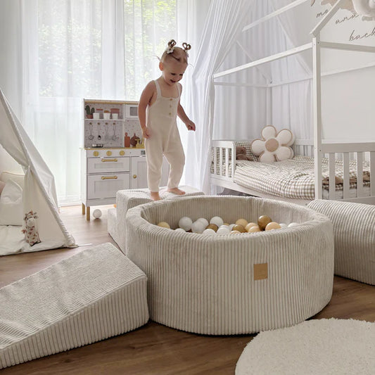 Ensemble de jeu avec piscine à balles MeowBaby® « Perles d'or »